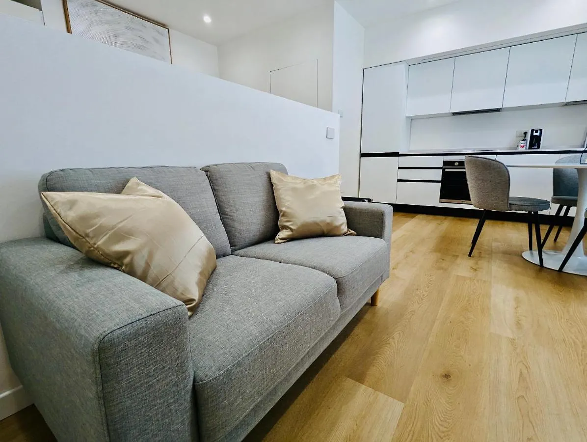 Ellebi Apt Bolonia Italia